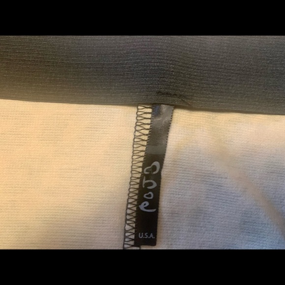 Beautiful Skirt. - Picture 4 of 4